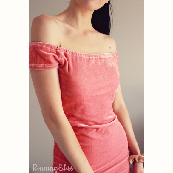NWT Pink Off-The-Shoulder Dress - Picture 2 of 6